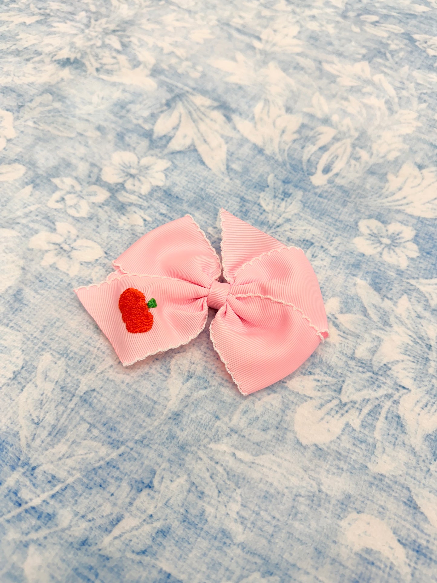 EMBROIDERED PUMPKIN HAIR BOW
