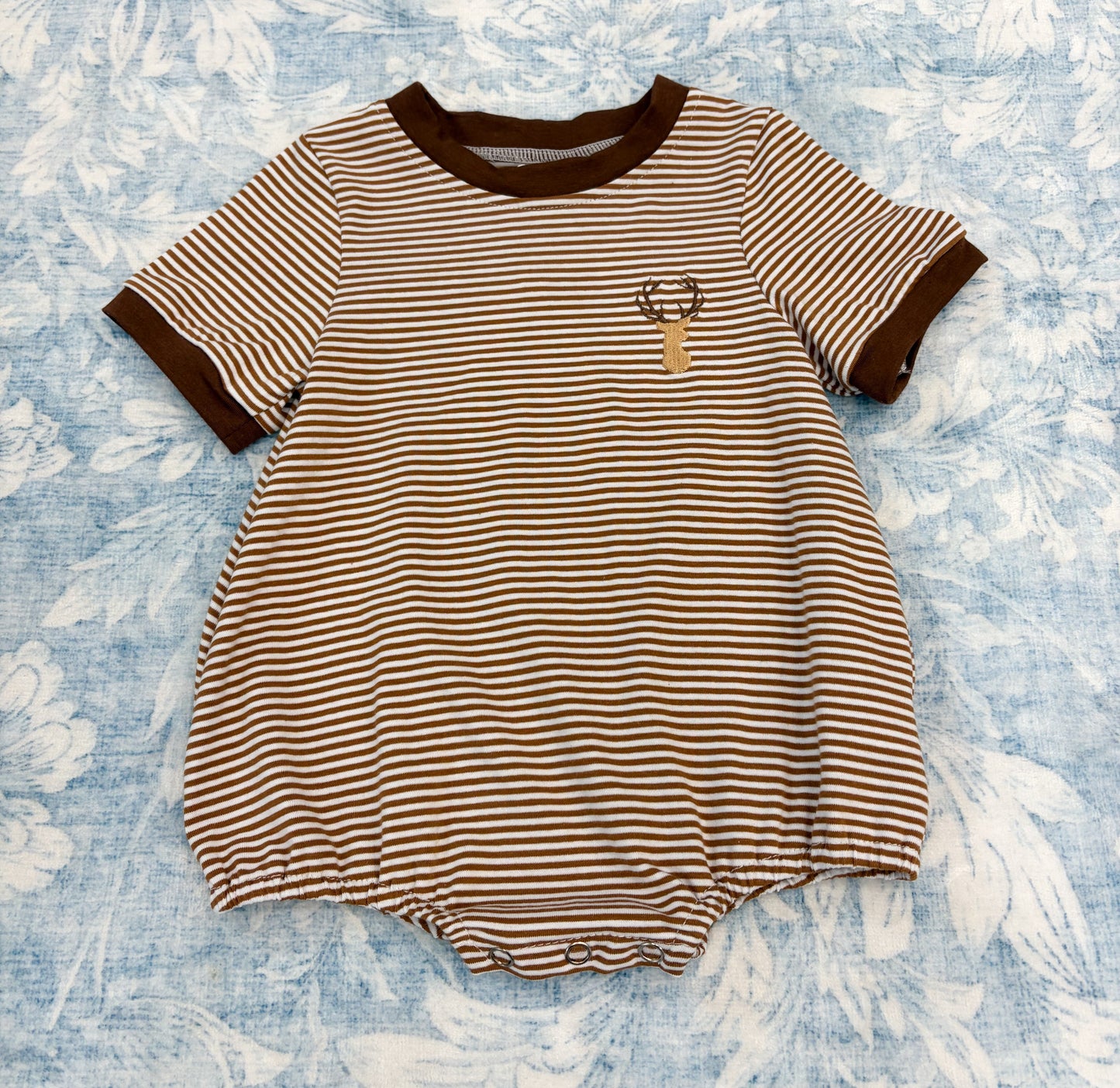 BOYS DEER EMBROIDERED KNIT BUBBLE