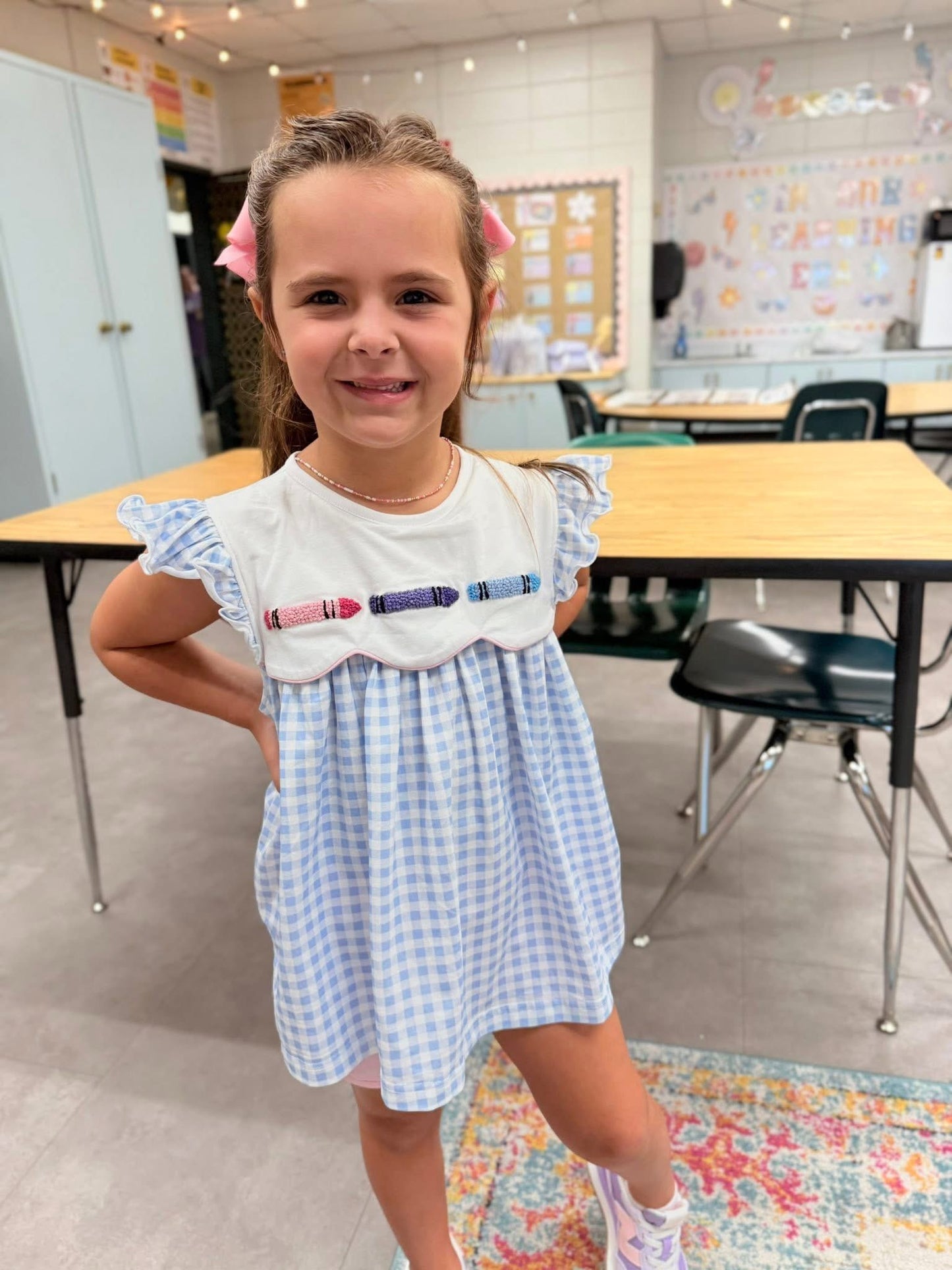 FRENCH KNOT CRAYONS GIRL SHORT SET