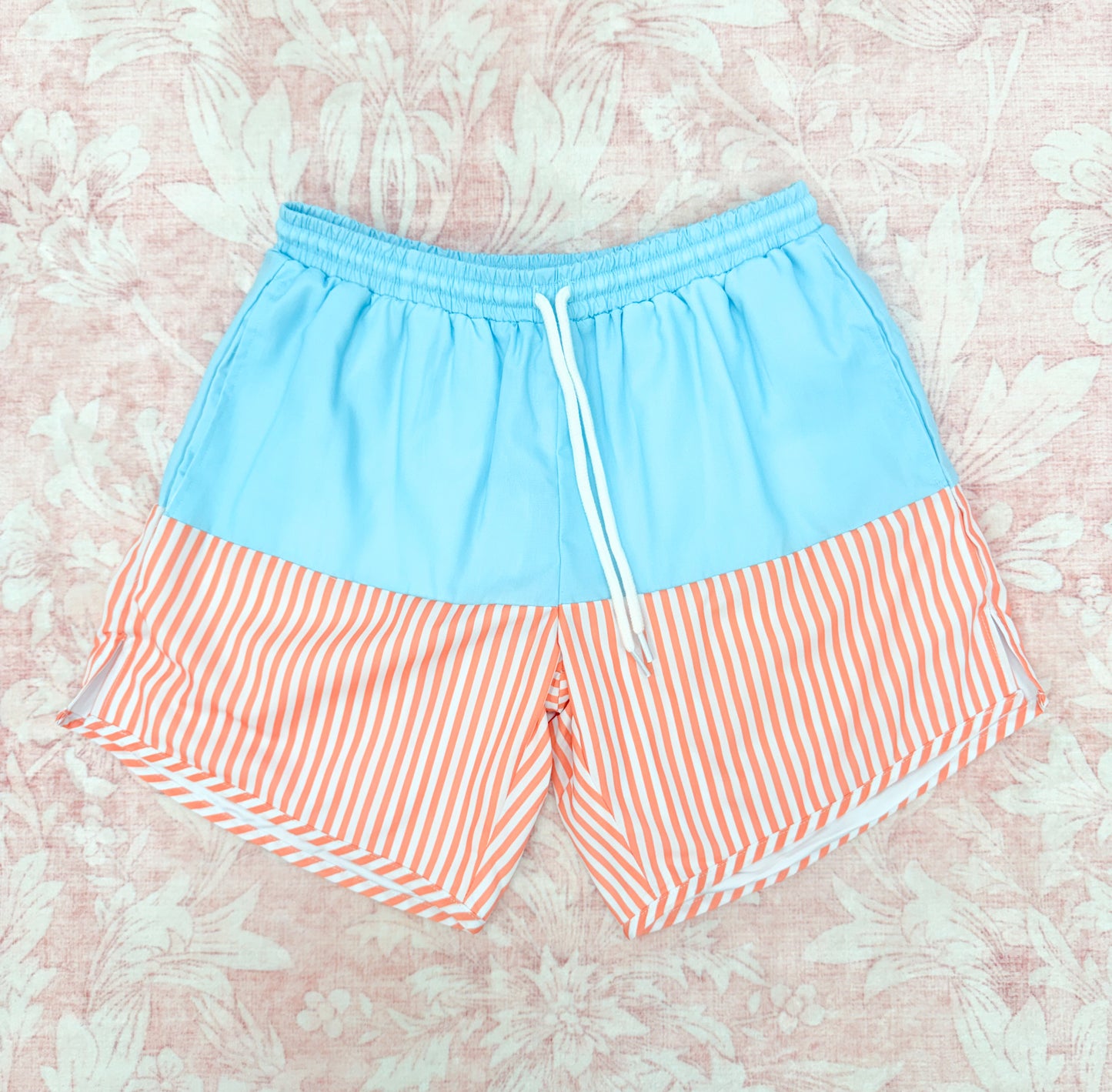 DIVING INTO SUMMER DAD TRUNKS