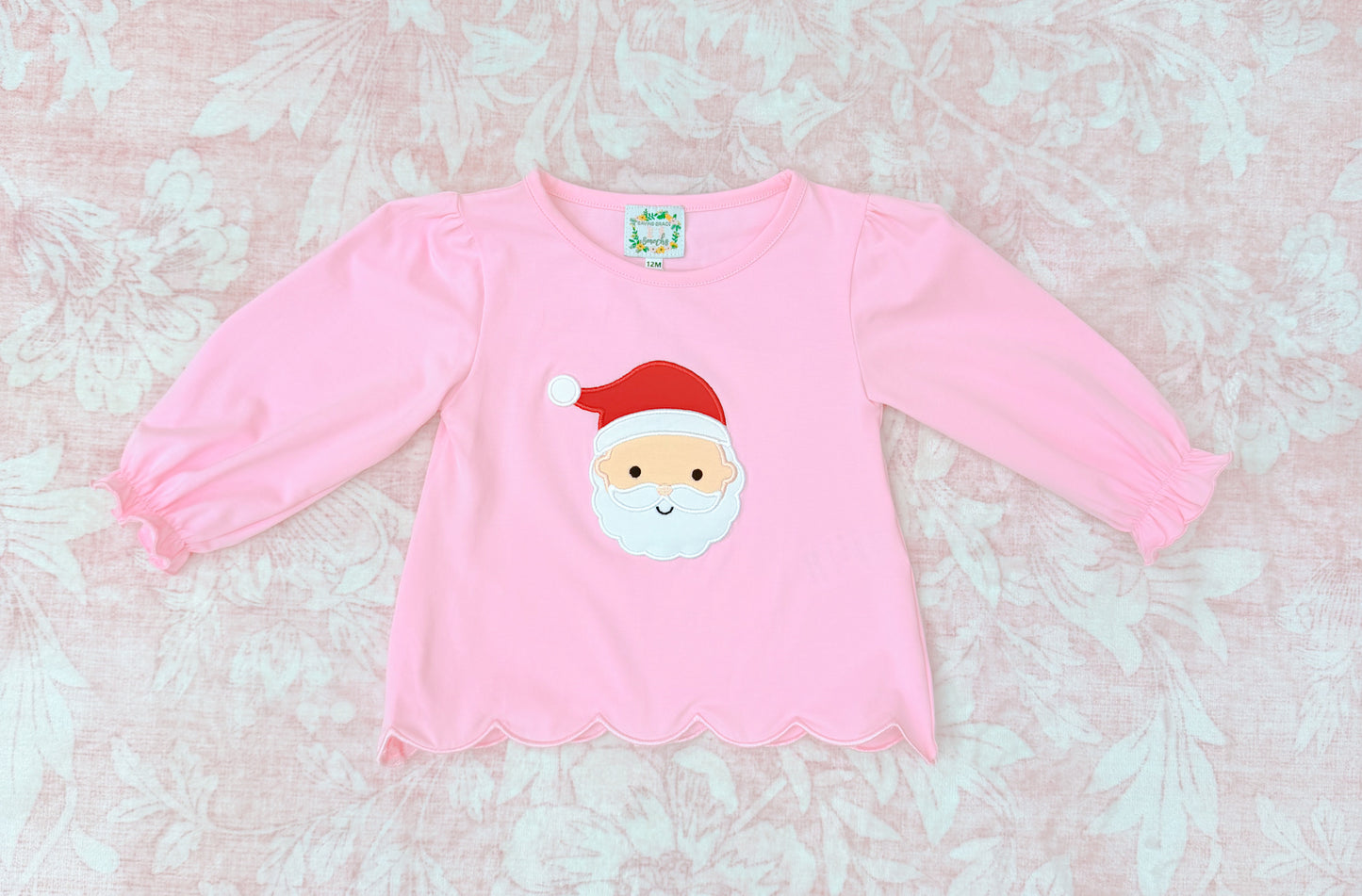 APPLIQUE FOR THE GIRLS SANTA SHIRT