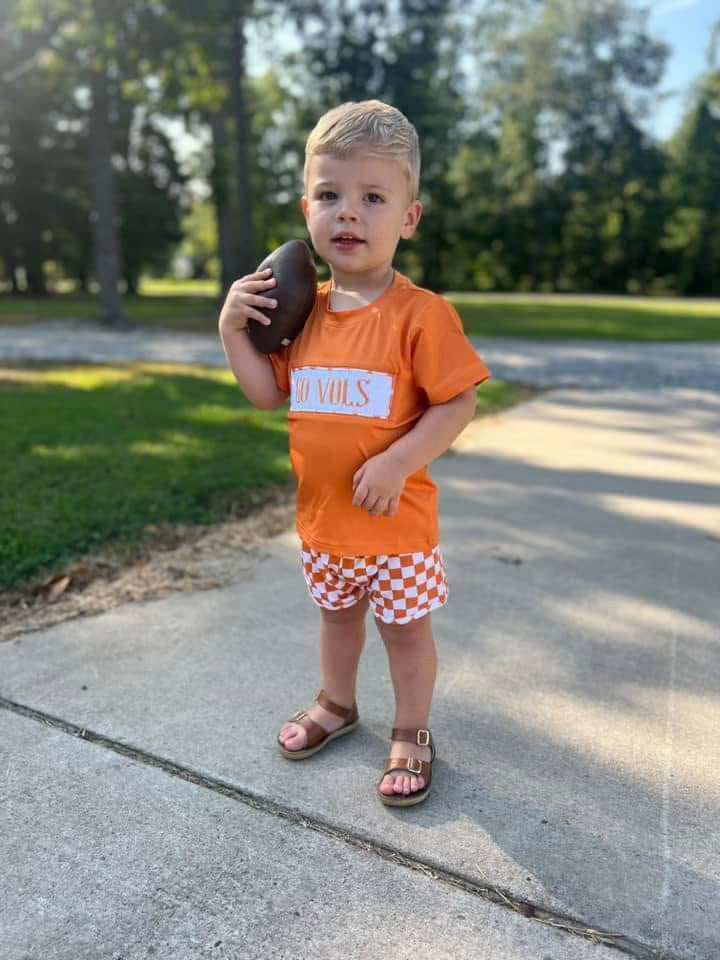BOY ORANGE & WHITE CHECKERED SMOCKED SHORT SET