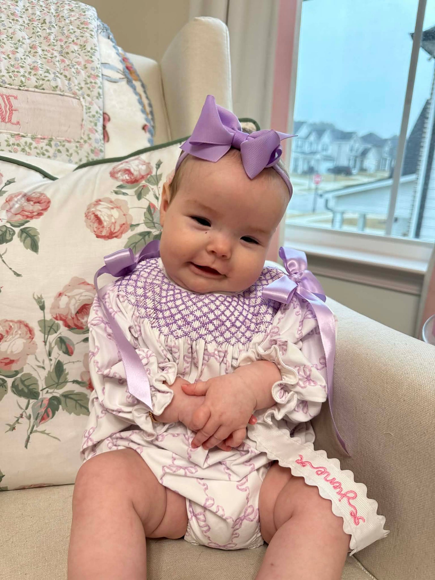 LAVENDER BOW TRELLIS GIRL BUBBLE