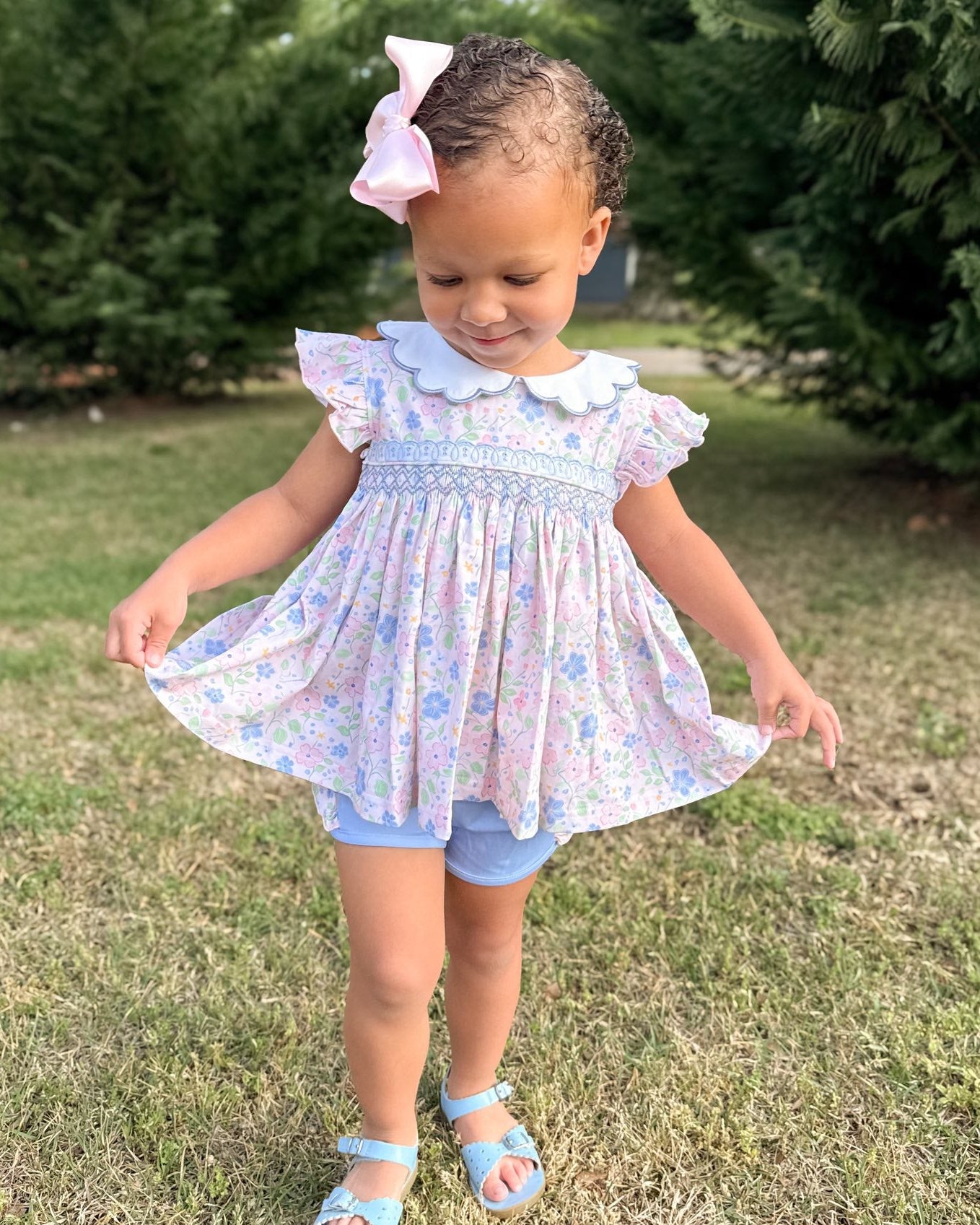 COTTAGE DREAMS GIRL SHORT SET