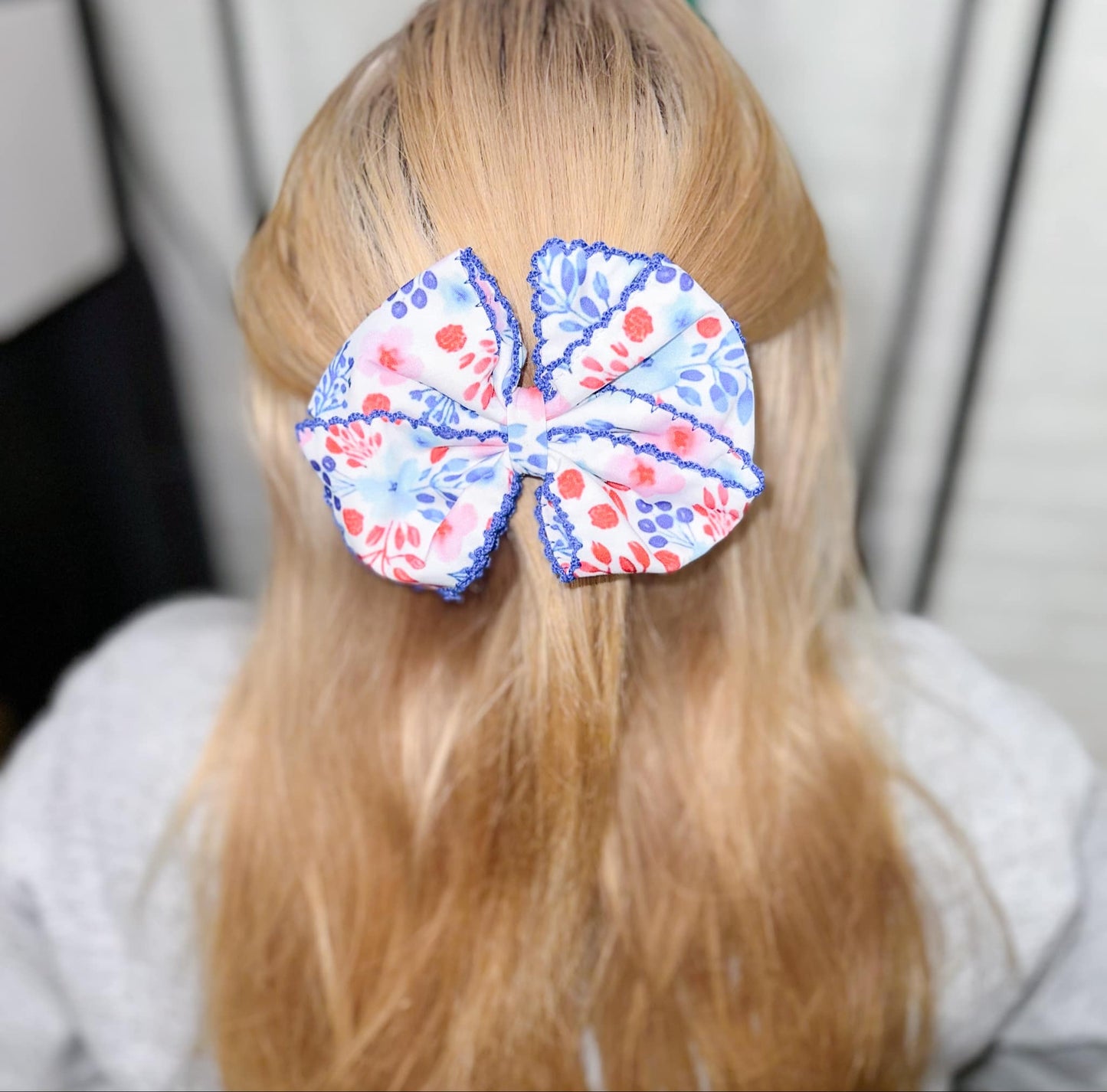 FREEDOM FLORAL BOW