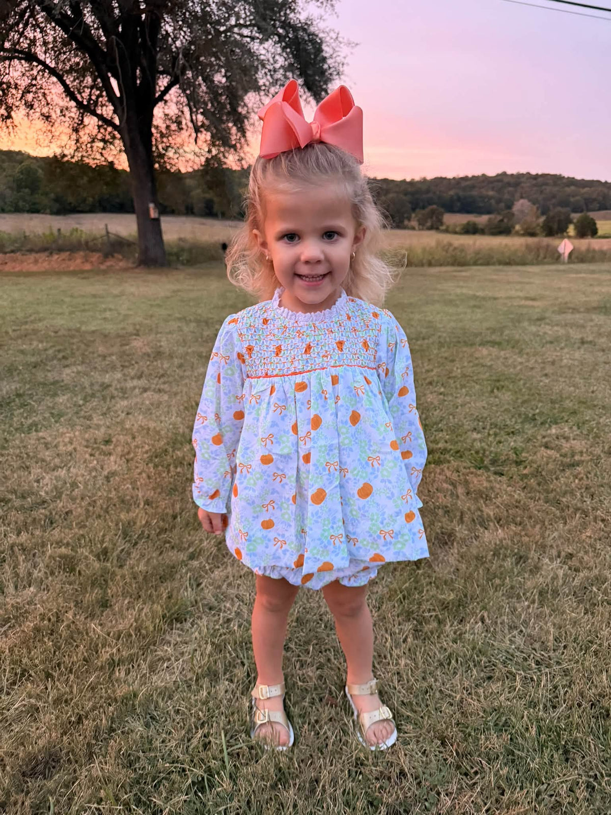 GIRL PUMPKINS & PEARLS BLOOMER SET