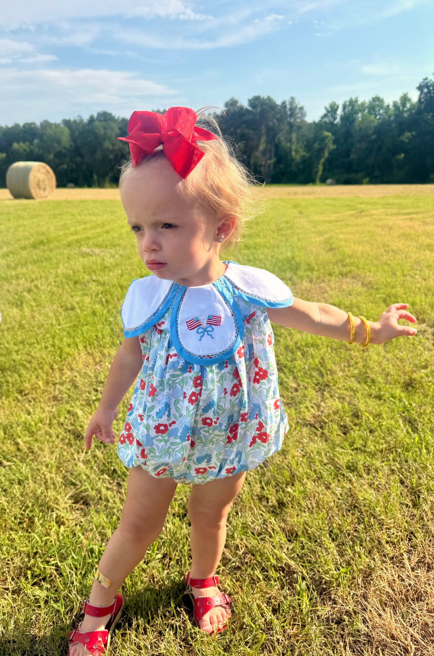 GIRLS PATRIOTIC PETALS BUBBLE