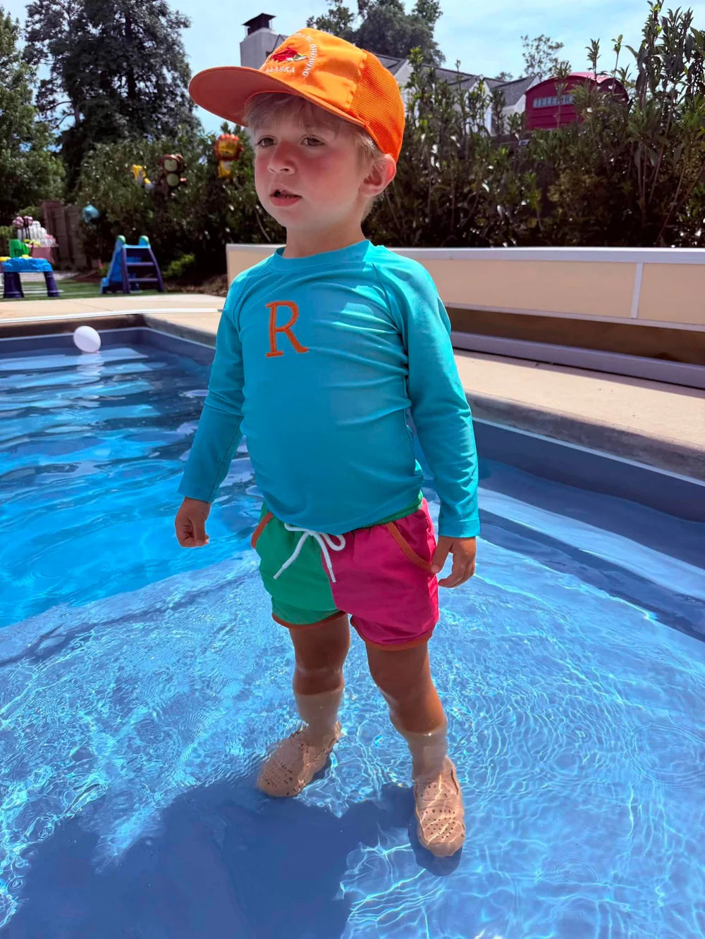 BOYS BRIGHT SWIM TRUNKS + RASHGUARD SET