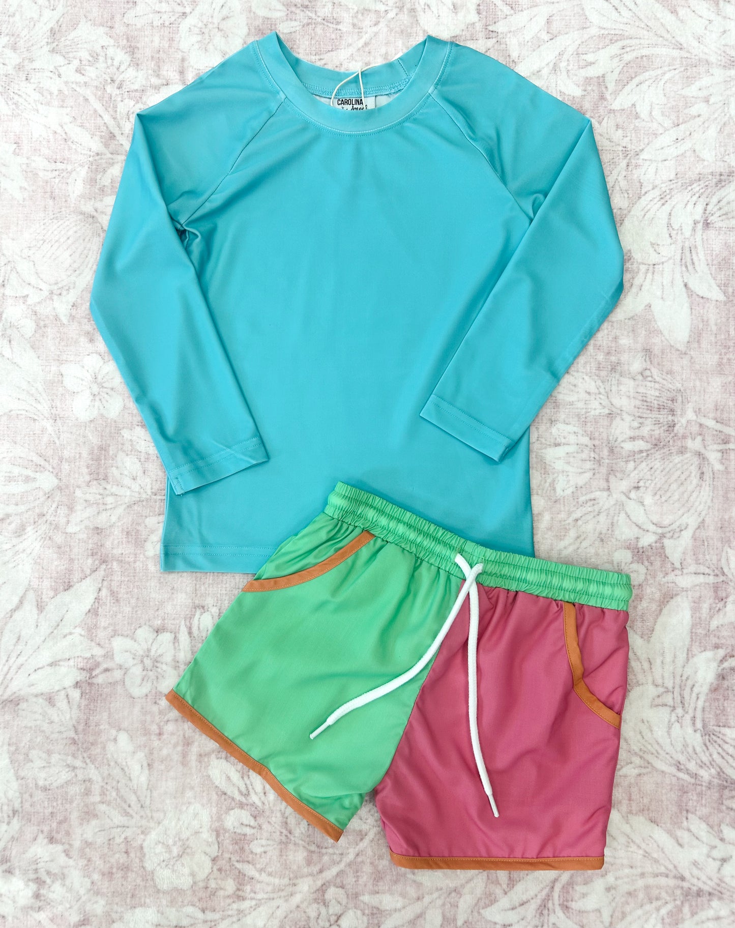 BOYS BRIGHT SWIM TRUNKS + RASHGUARD SET