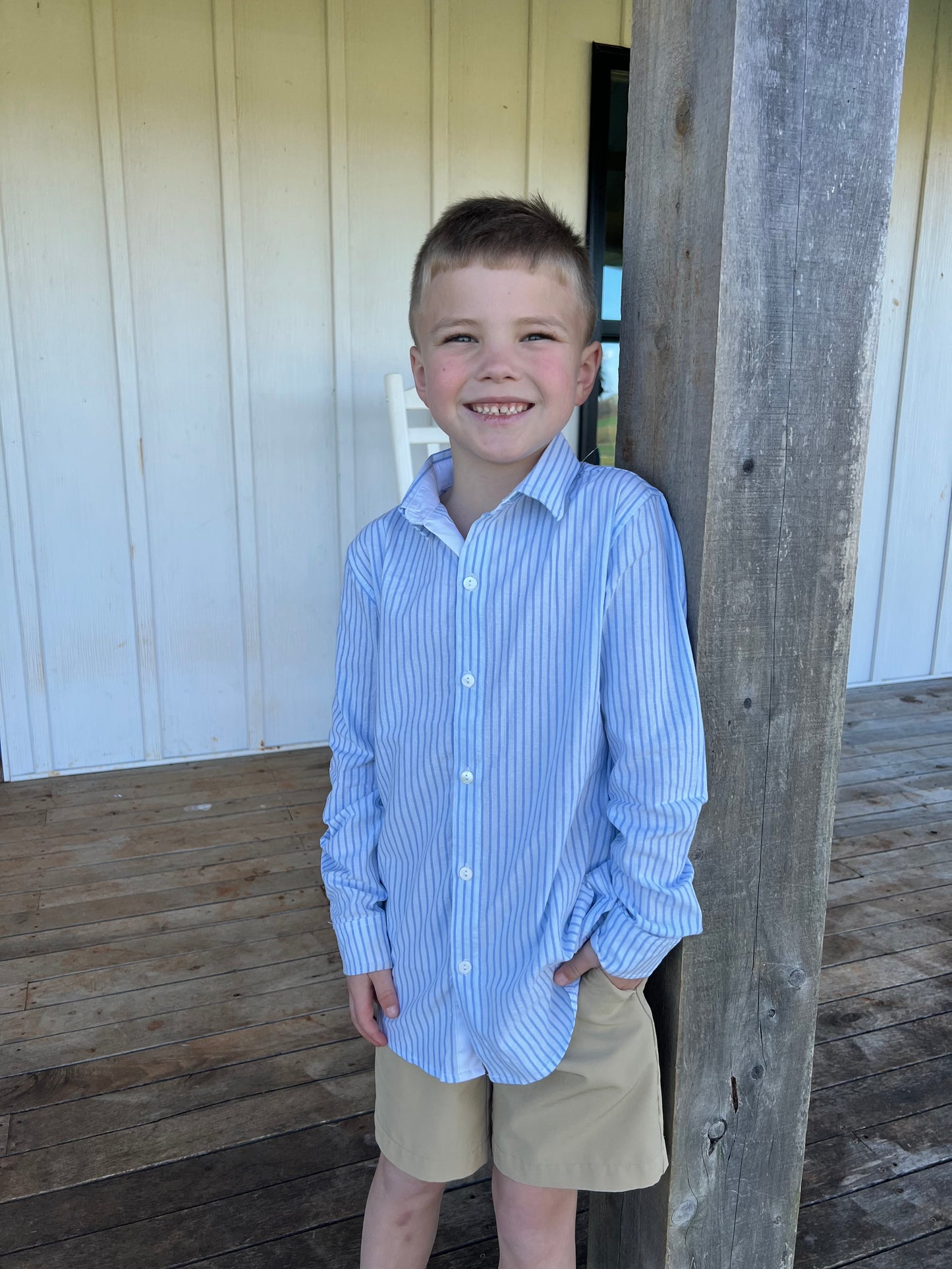 BOYS SUNDAY IN SEERSUCKER BUTTON UP