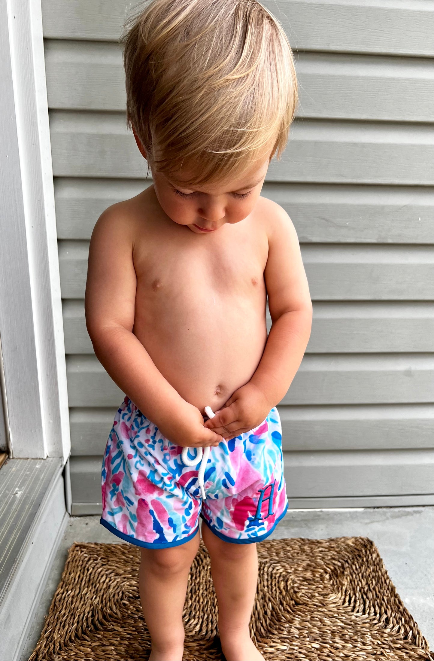 SUMMER FLING SWIM TRUNKS