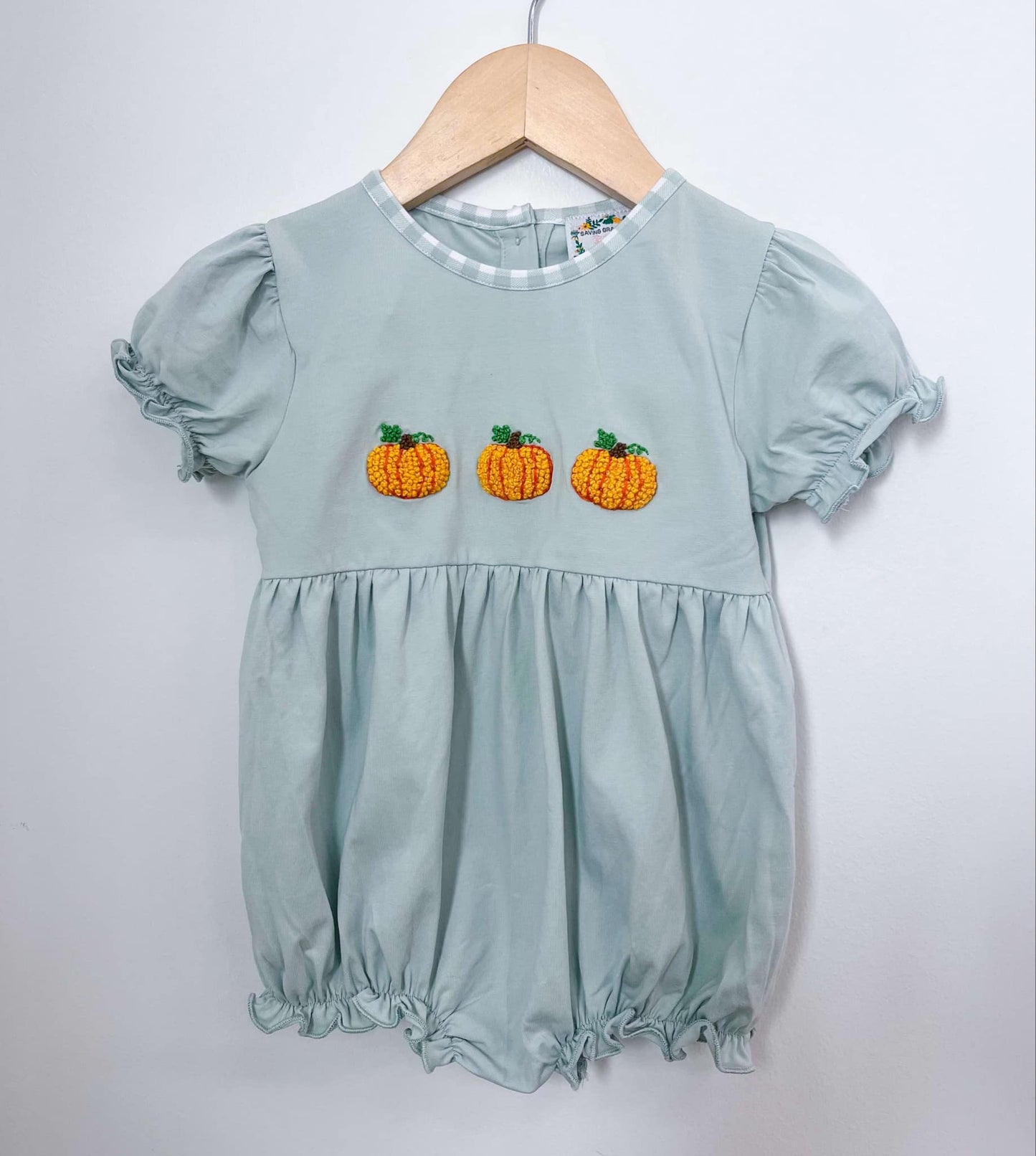 FRENCH KNOT PUMPKIN TRIO GIRL BUBBLE