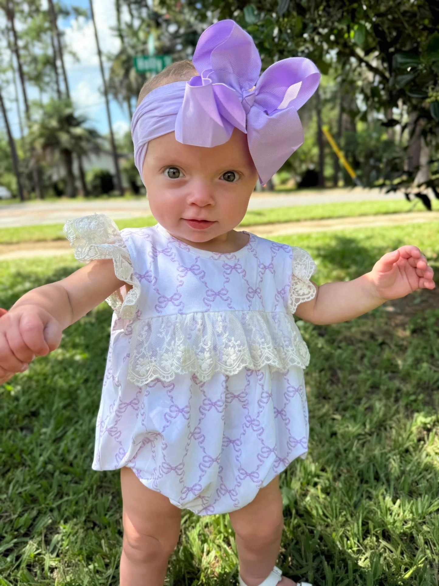 LAVENDER BOW TRELLIS GIRL BUBBLE