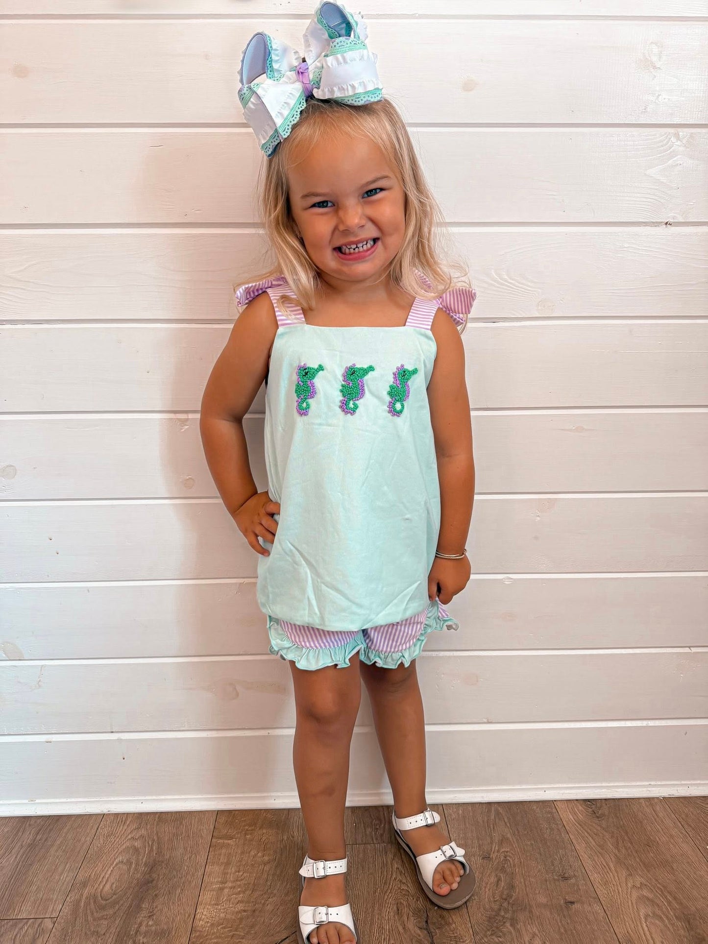 FRENCH KNOT SEAHORSES GIRL SHORT SET